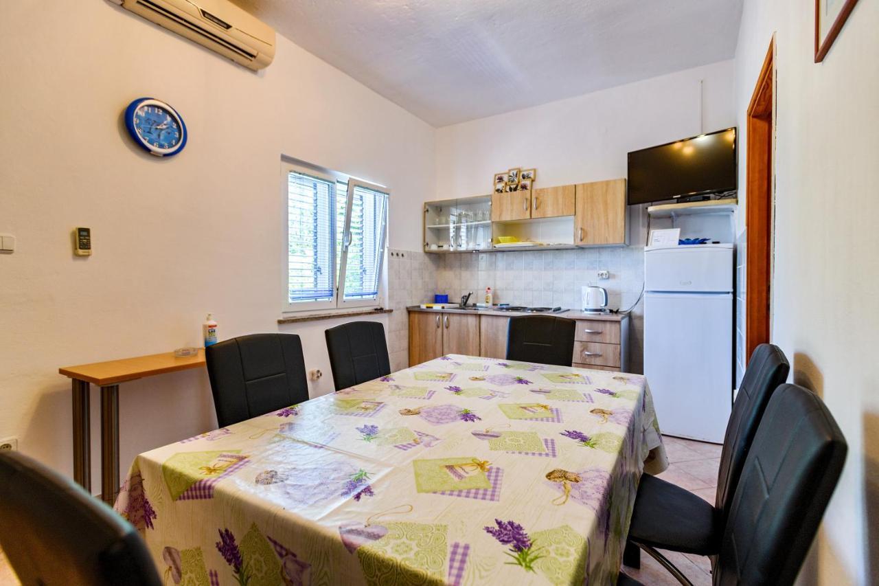 Apartmant Prosika Паг Экстерьер фото