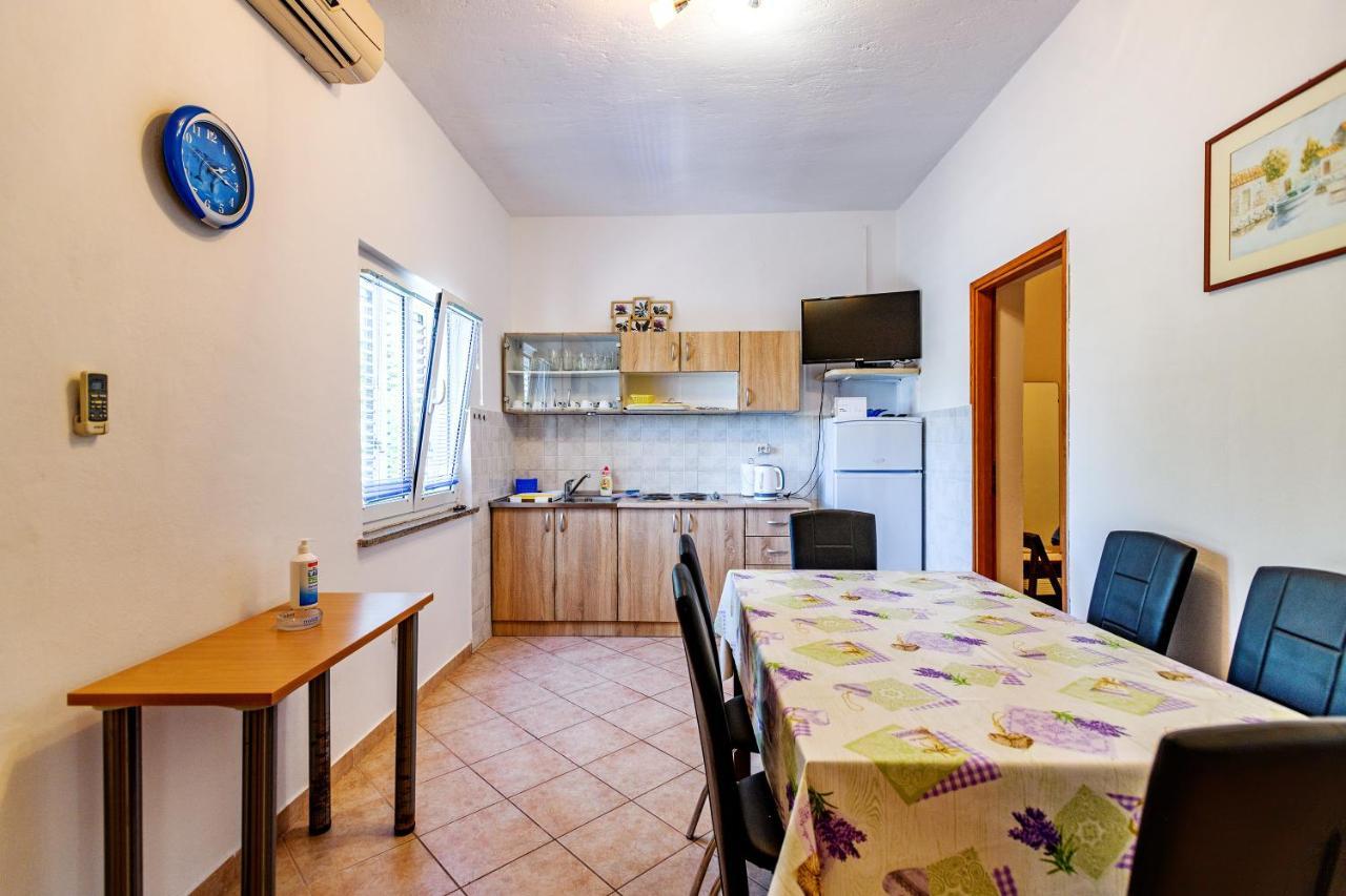 Apartmant Prosika Паг Экстерьер фото
