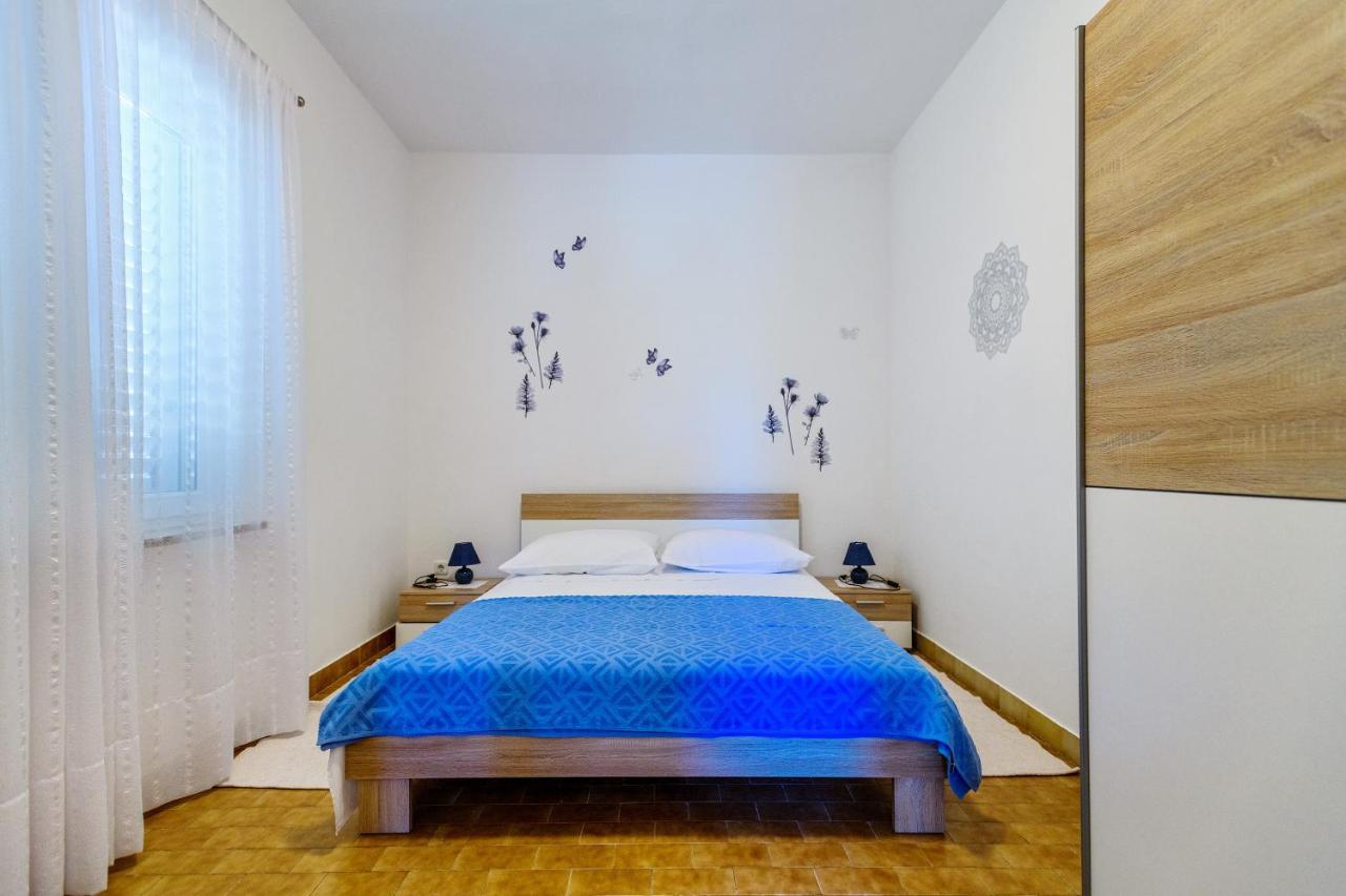 Apartmant Prosika Паг Экстерьер фото